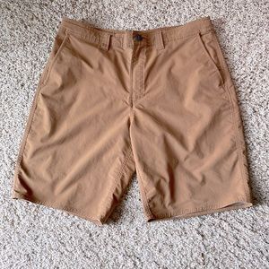 Men’s 10 inch inseam Jorge rust khaki shorts